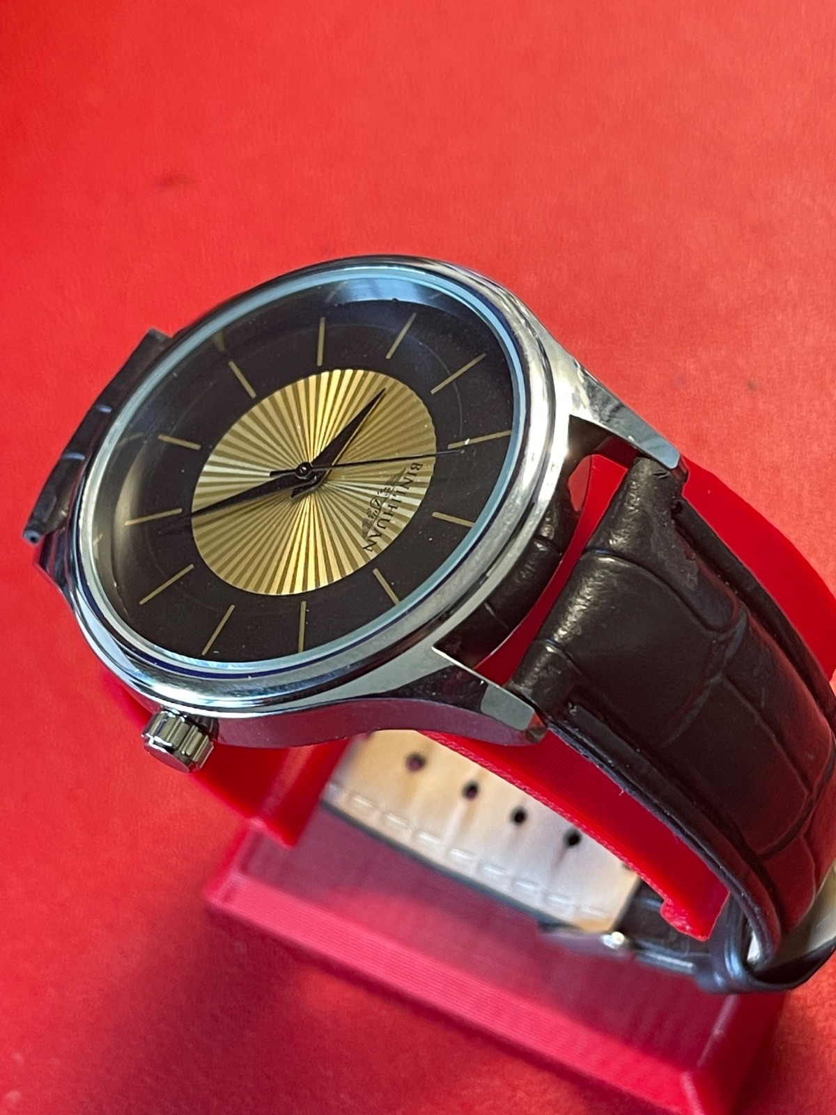 Nice Mans Watch Great looking Dial..New Classy look slim feel–LOOK !!!!!