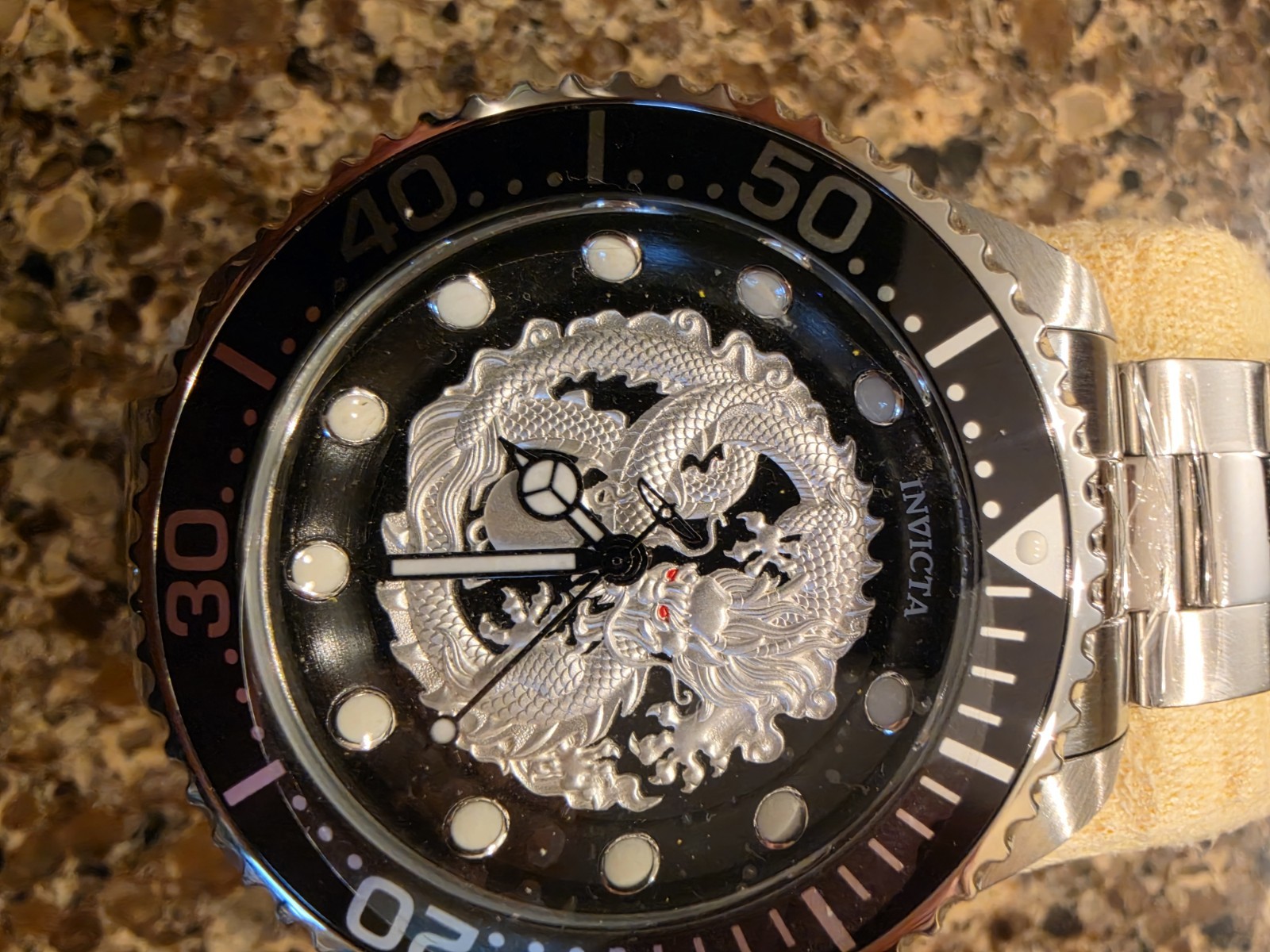RARE Invicta Pro Diver 26489 Dragon Dial NH35A Automatic Men’s Watch 47mm New