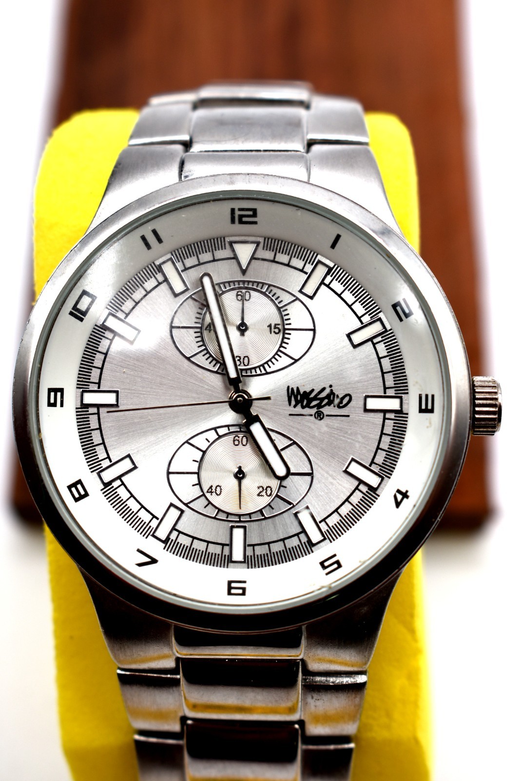 Men’s Mossimo Metal Watch-does run