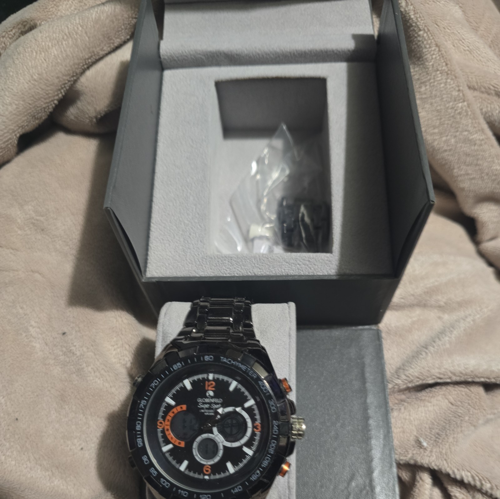 GLOBENFELD MENS WRISTWATCH MODEL GL3116394
