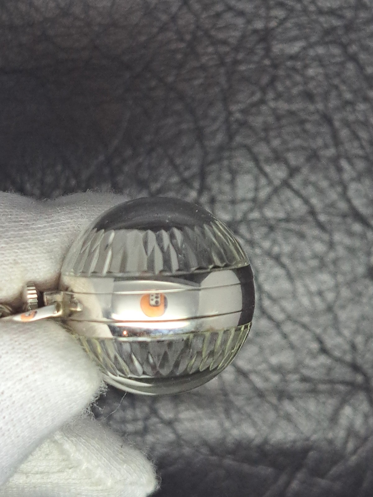 Vintage Seiko ORB GLOBE WATCH NECKLACE 17j SPHERE BLUE 21-0400 VISIBLE MOVEMENT