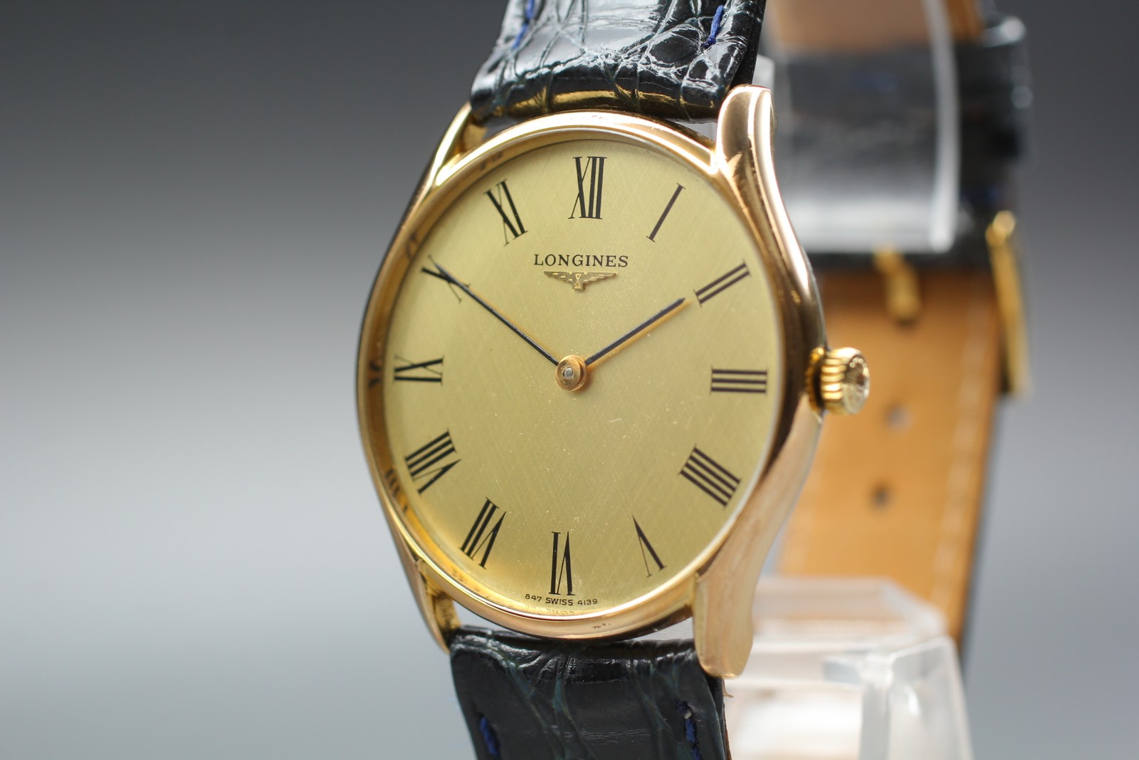 Near MINT Longines L847.4 Gold Roman Dial 33mm Hand Winding Men’s Watch w/ Box