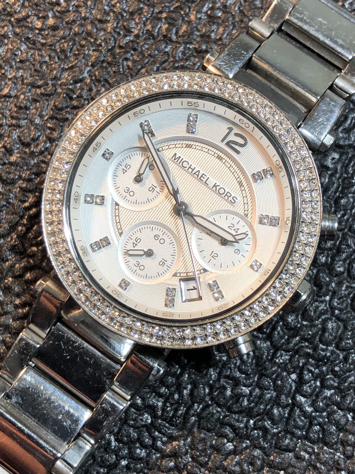 Michael Kors Women’s Parker Watch MK5353 Silver Tone Runs Parts Or Repair