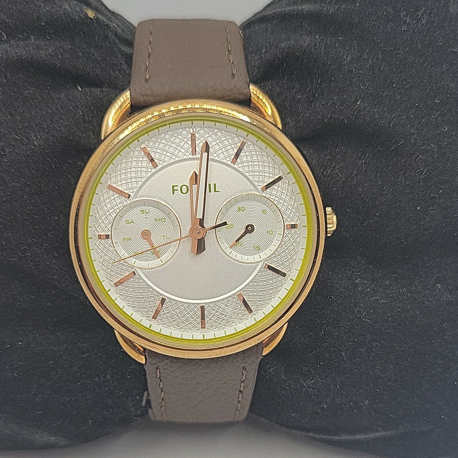 Fossil Tailor ES3954 Women’s Brown Leather Analog Dial Quartz Wrist Watch DE154