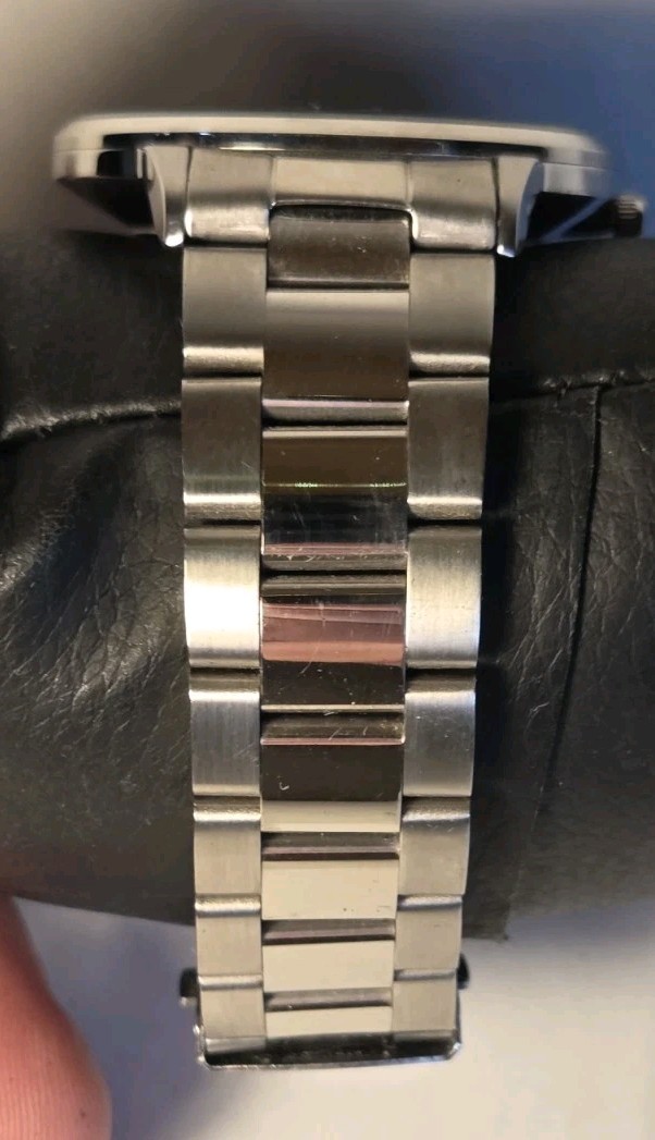 ONISS PARIS ‘MECA’ Collection ON2233-MBK-RD Stainless Steel Men’s Sport Watch