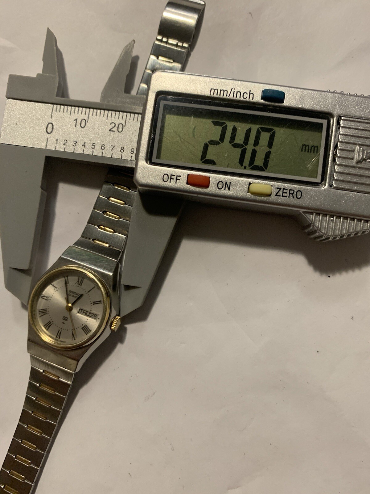 Seiko Womans Gold Tone Date Watch 2626-0159 New Battery – Runs Well