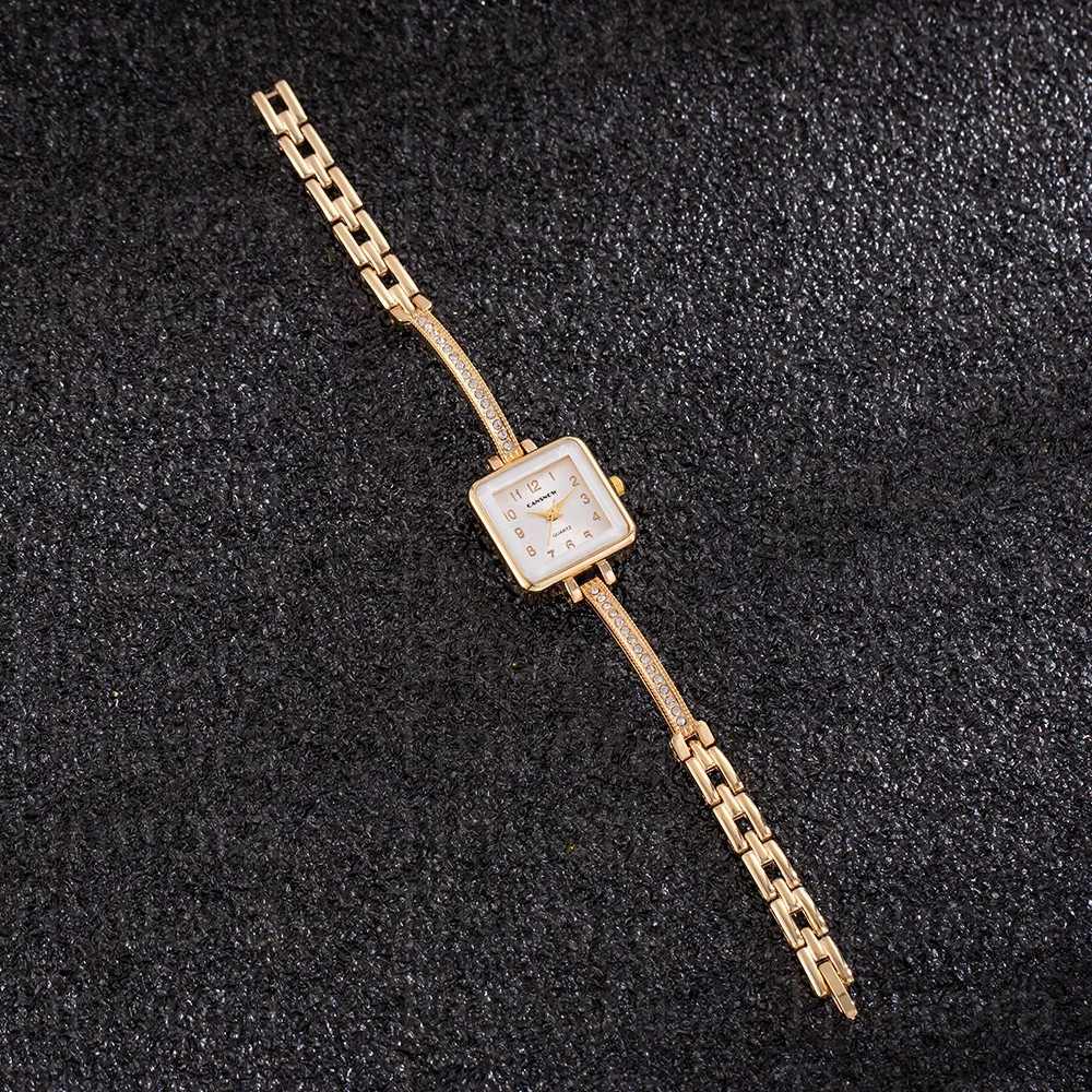 New Fashion Women Watches Luxury Ladies Wrist Watches Simple Style