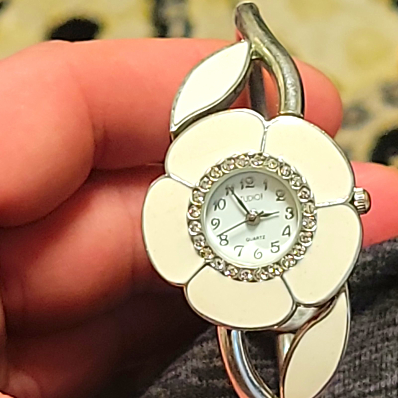 STUDIO Quartz Women’s Floral Analog Dress Watch White Dial Silver Bracelet