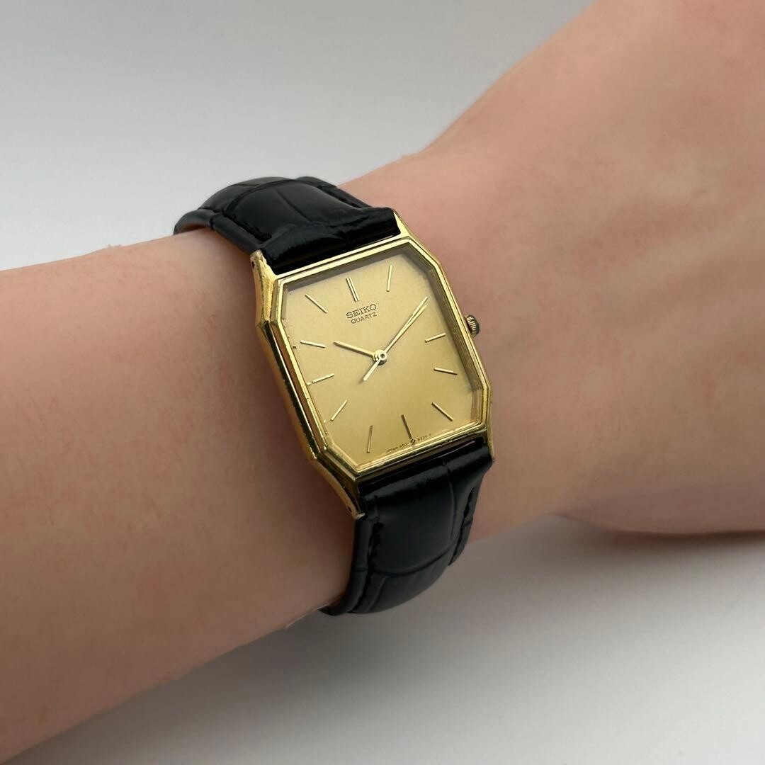SEIKO Quartz 9021 5260 Vintage Gold Octagon Ladies Watch Japan 1985 Working