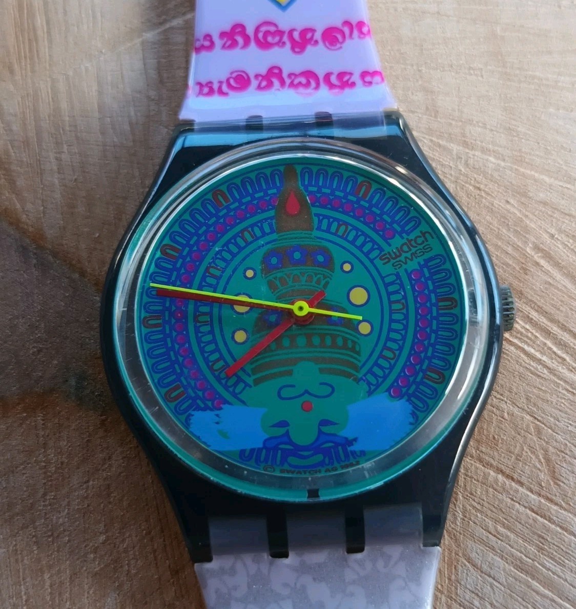 SWATCH WATCH GM111 SARI 1993 COLOURFUL DESIGN WITH HINDU MOTIFS ON THE STRAP
