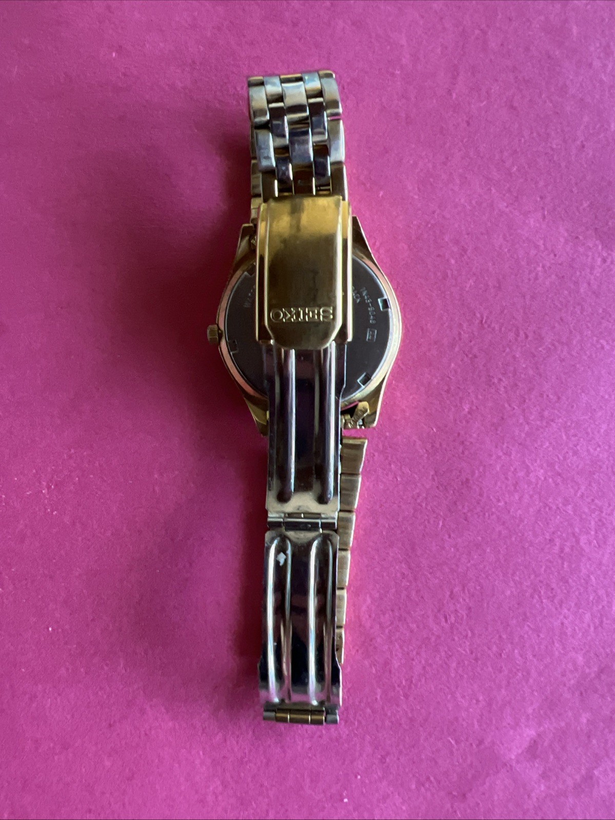 Vintage Seiko 8N43-9048 Gold Tone Watch w/ Japanese Movement