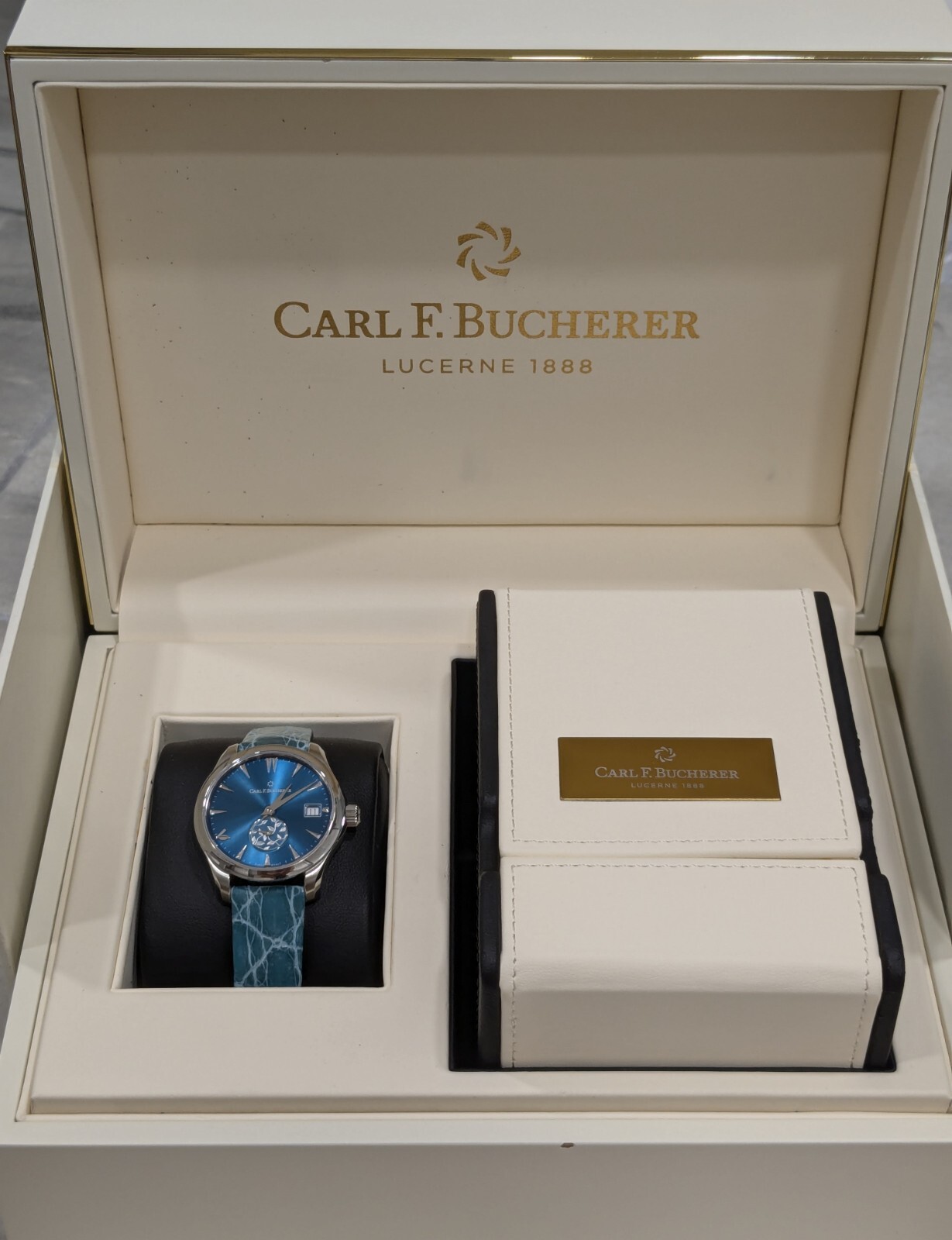 Carl F. Bucherer Manero Autodate LOVE Women’s Watch 35.5mm 00.10922.08.53.01