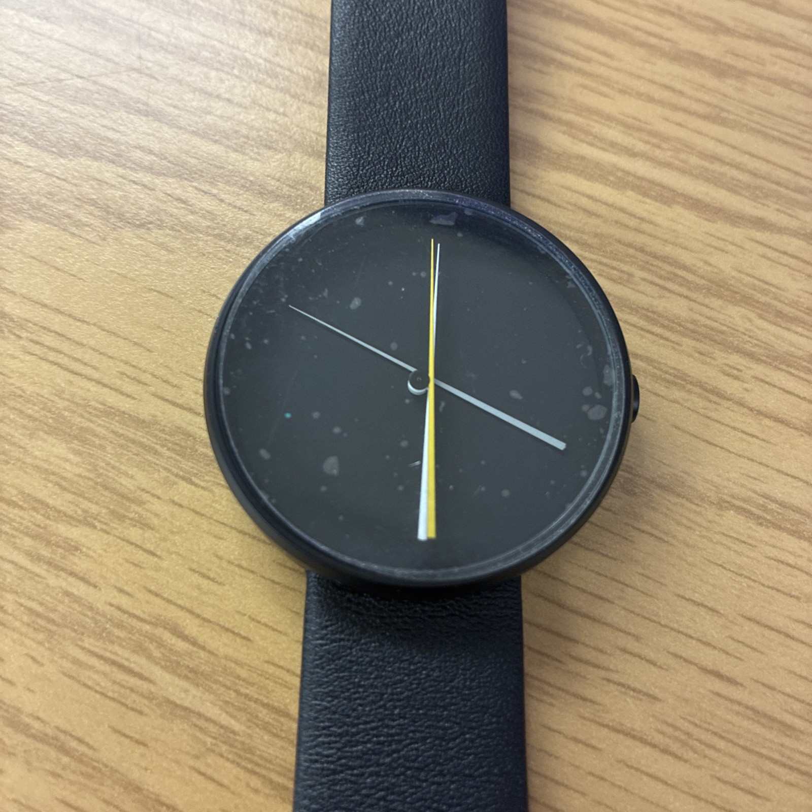 Projects Watches Minimalist Black Design Quartz Watch NEW