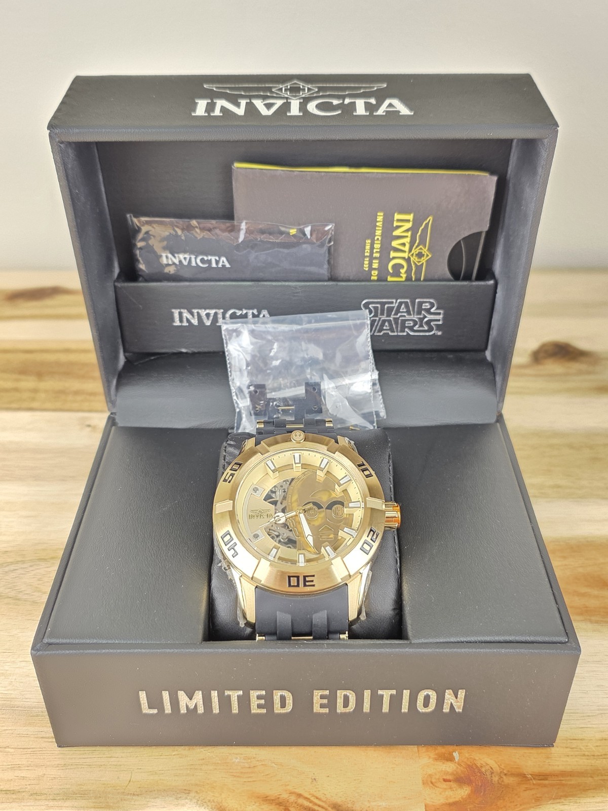 Invicta 26550 Star Wars C-3Po Watch Limited Edition 0475/1977