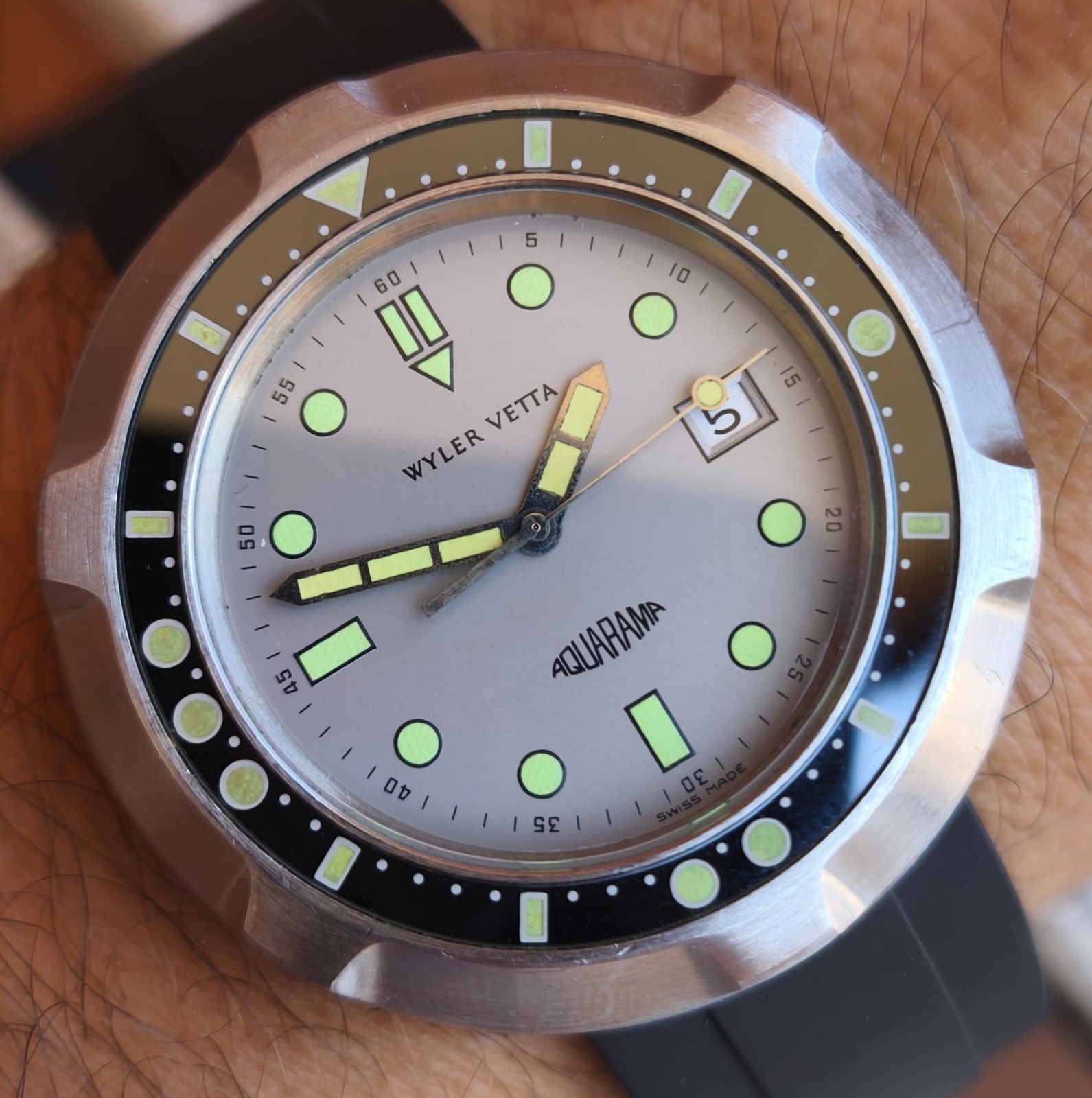 Wyler Vetta Aquarama Diver Professional Vintage Swiss Made Watch 80s
