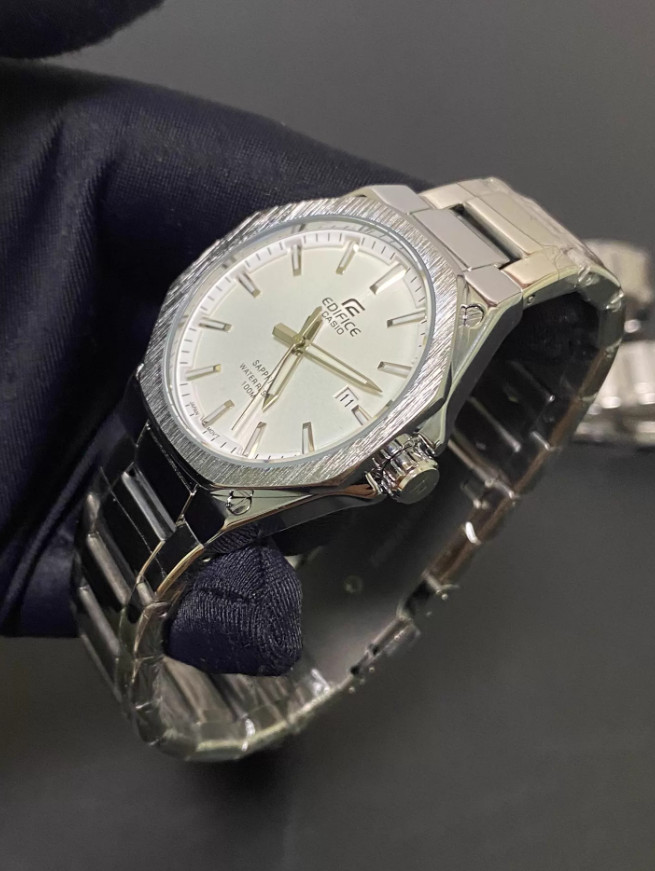 Men Slim Steel Analog Sports Watch Silver Dial Adjustable Metal Link Bracelet