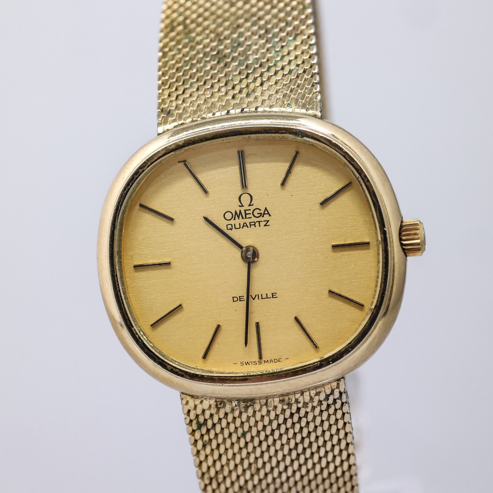 READ *Vintage 1977* OMEGA De Ville Cal.1330 Quartz Push Crown Gold Oval 33mm Men