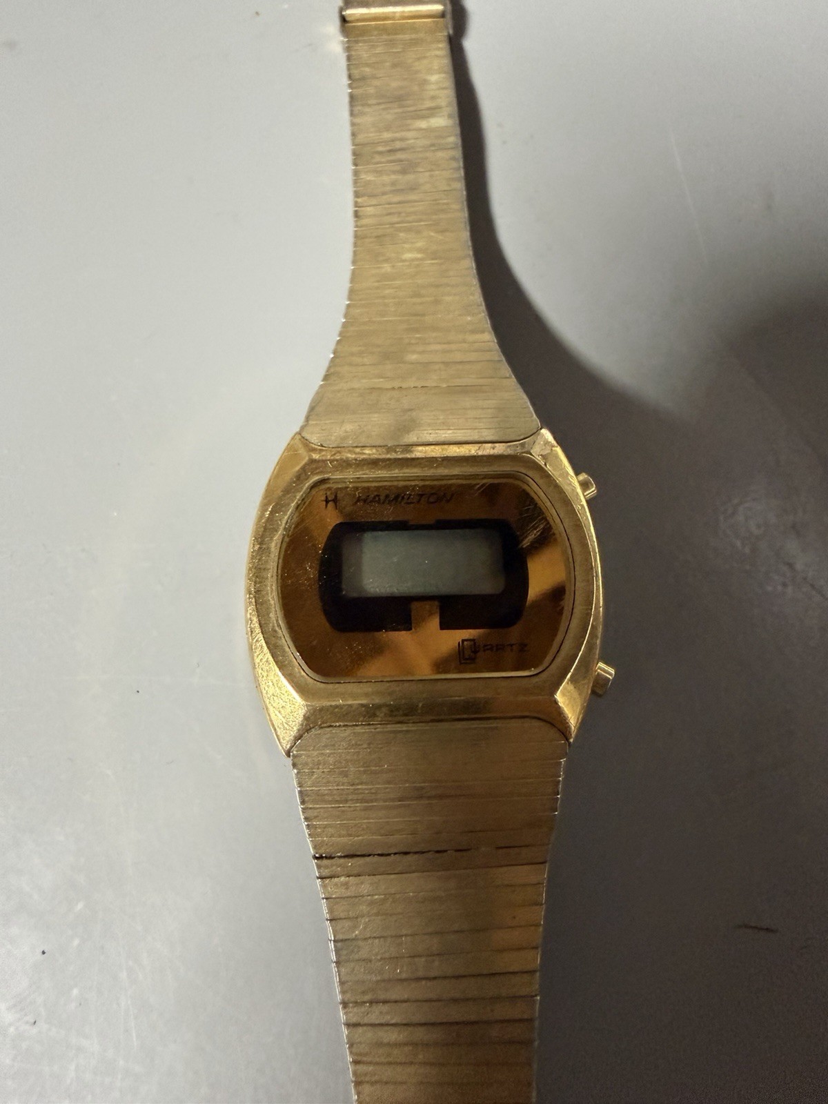 Vintage Hamilton Men’ 14K Gold Plated 32mm Quartz LCD Digital Watch Used Unknown