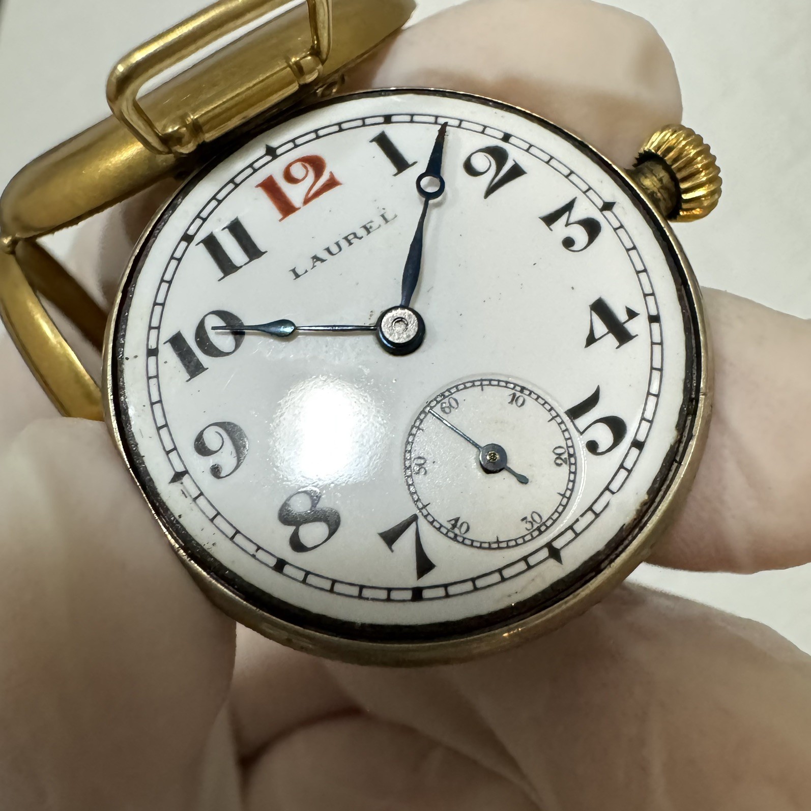 Antique Laurel (Seiko) ‘1913’ Manual Wind Wristwatch – 18K Yellow Gold