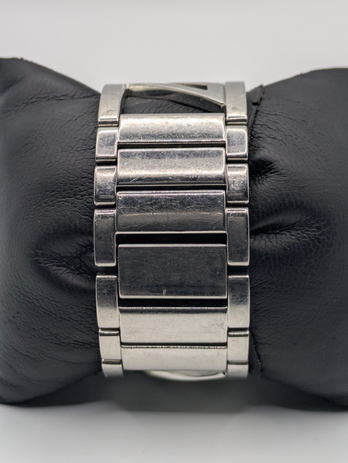 Emporio Armani AR5777 Quartz Bangle Watch Untested Parts Repair 27.8mm