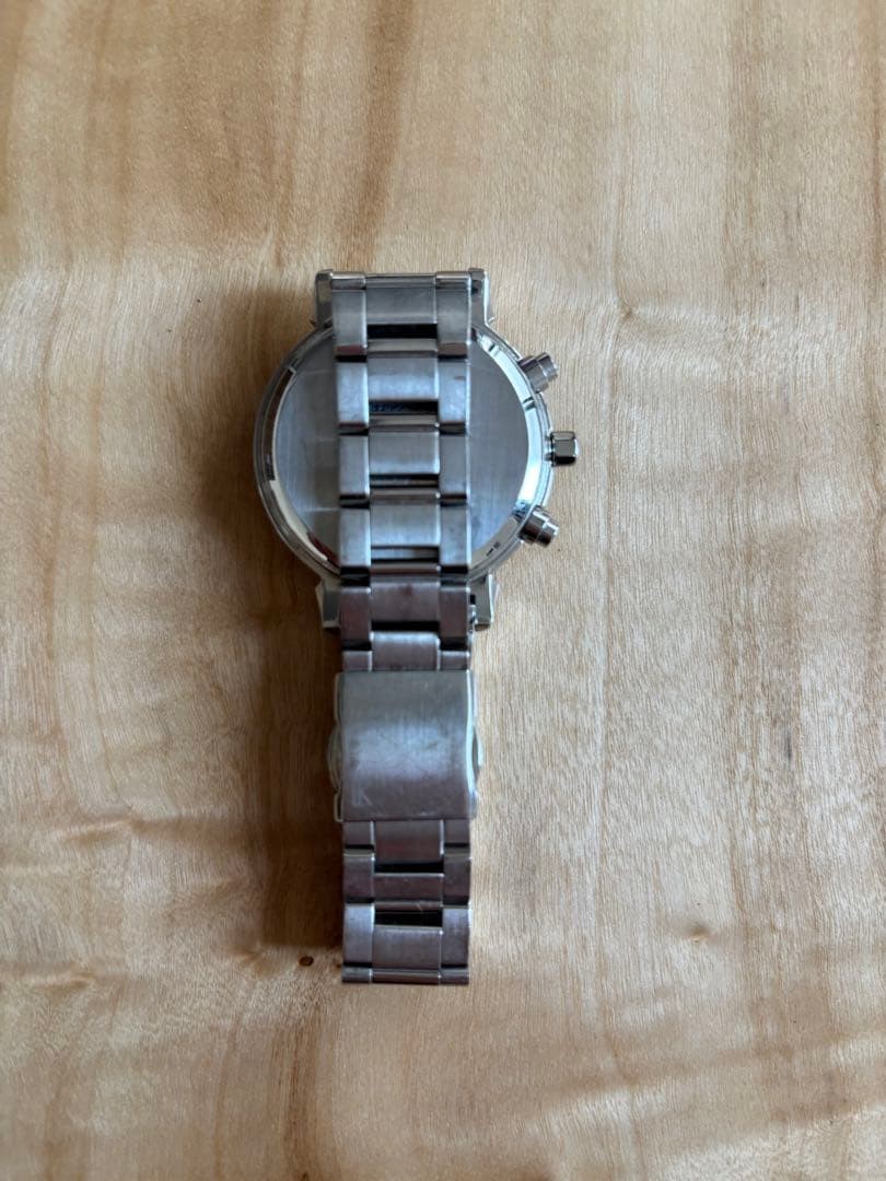 Rare SEIKO LUKIA 20th Anniversary Limited Edition Red Dial Ladies Watch 1/1800