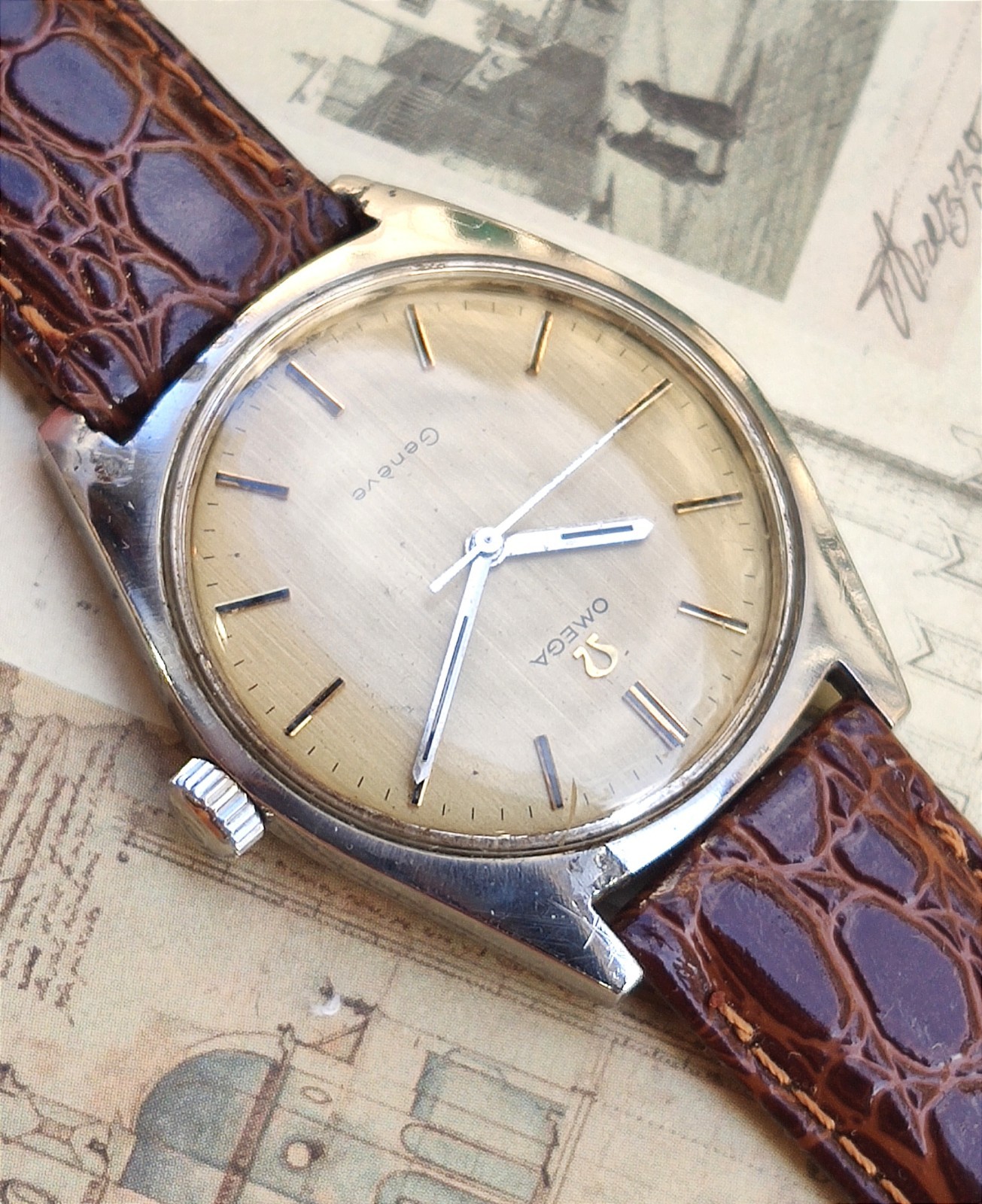 Omega Geneva 135.041 Cal. 601 – Vintage 1960s – Steel 34.5mm – Square Soleil