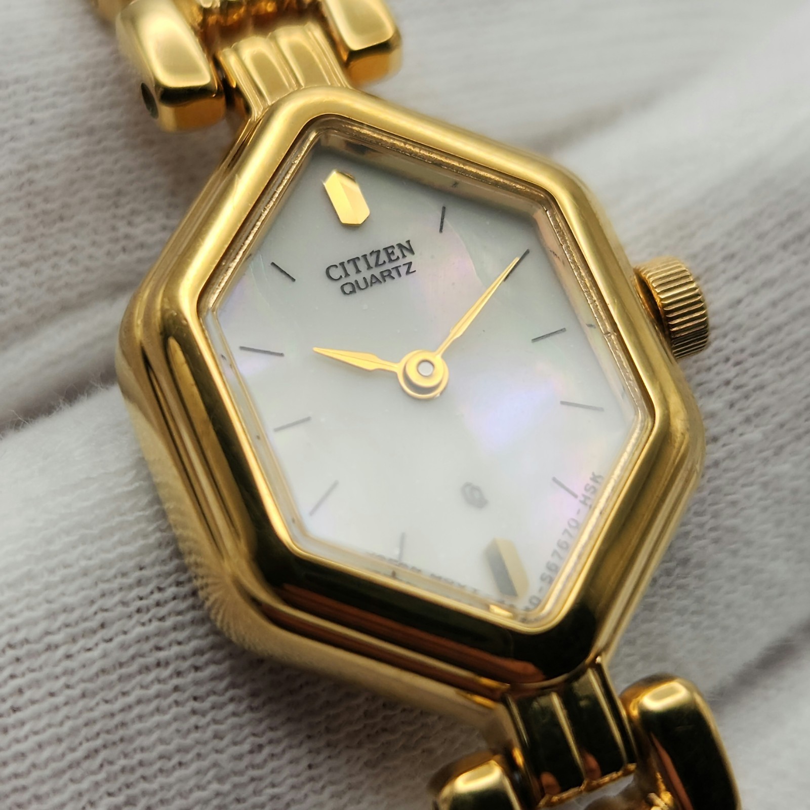 Citizen Ladies Vintage Gold Tone w/ Hexagonal Case & MOP Dial Quartz Watch