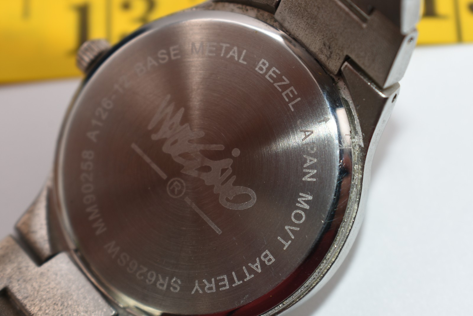 Men’s Mossimo Metal Watch-does run