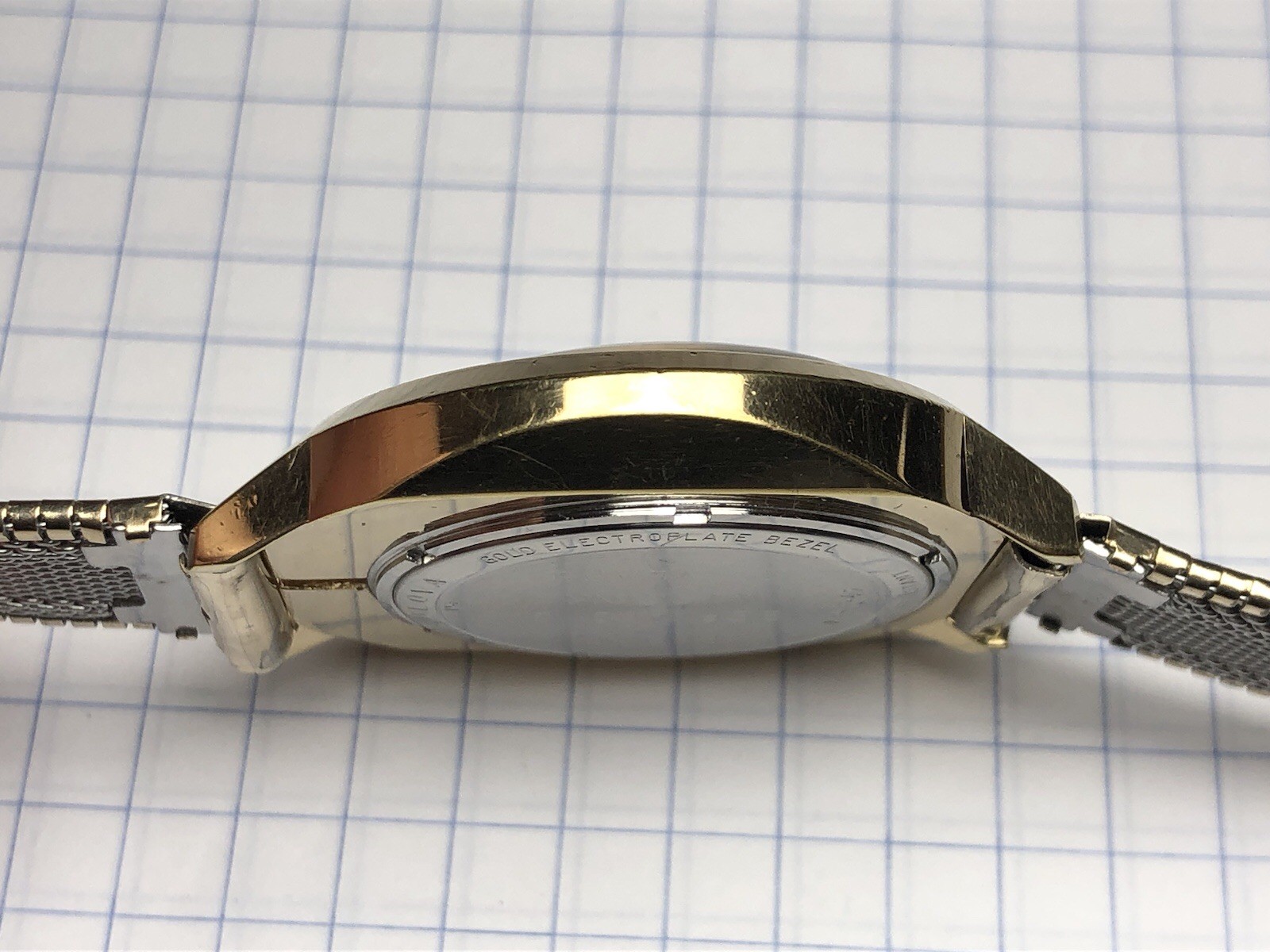 Vintage 1974 Bulova Accutron Gold Plated Tuning Fork 2181 Men Watch w/t Bracelet