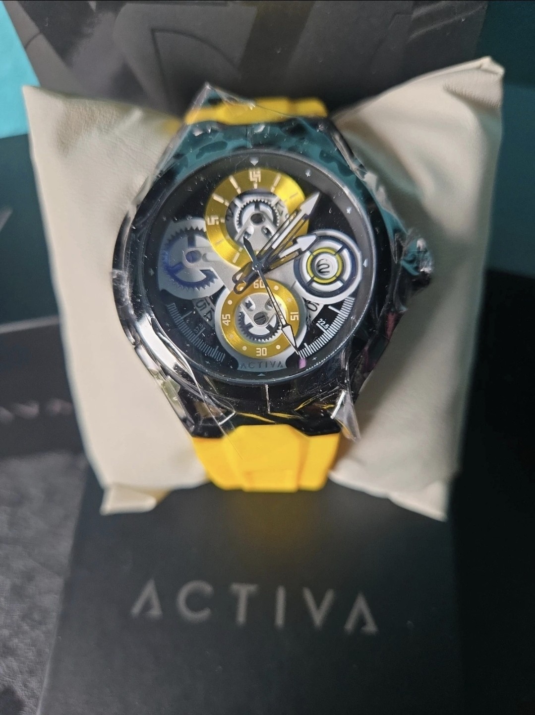 ACW9349-006 Activa Drift X Unisex Quartz Sport Watch 45mm Black/Yellow 30m