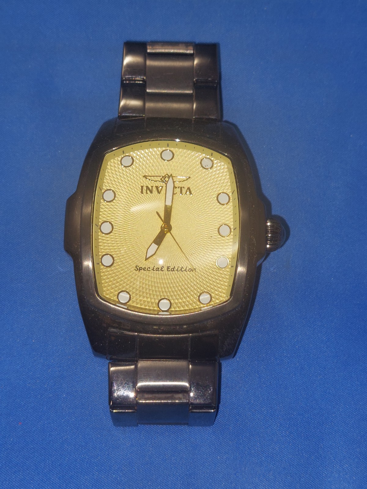 Mens Invicta Lupa Special Edition Tritnite Water Resistant 100 Feet Model 17768