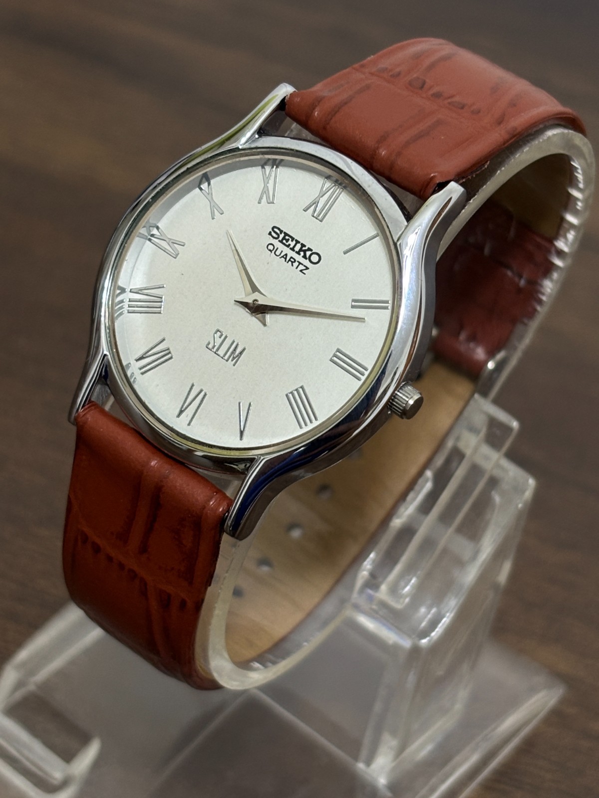 Vintage Classic Seiko Slim Men’s Wrist watch -Leather Strap