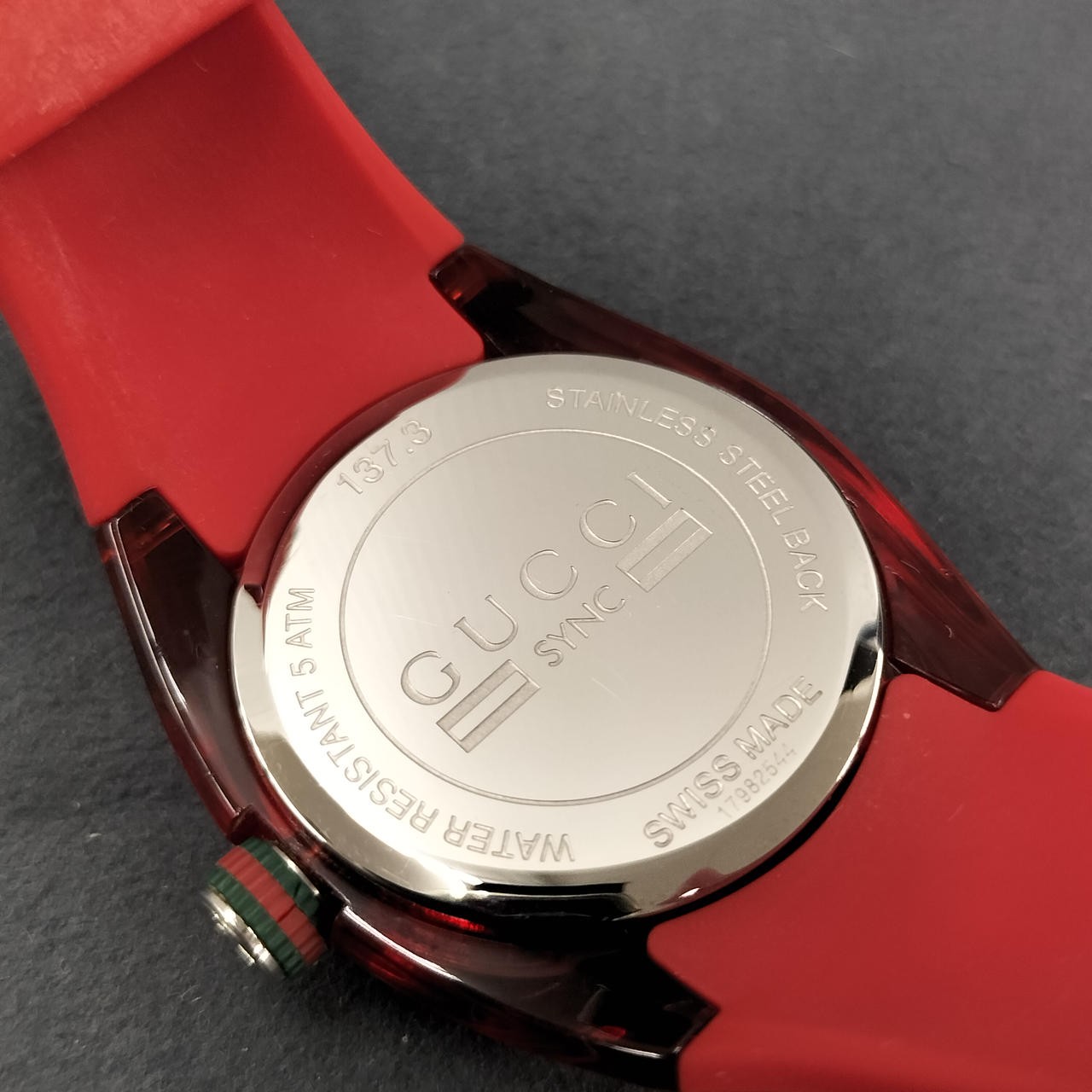 GUCCI Quartz Analog Watch SYNC 137.3
