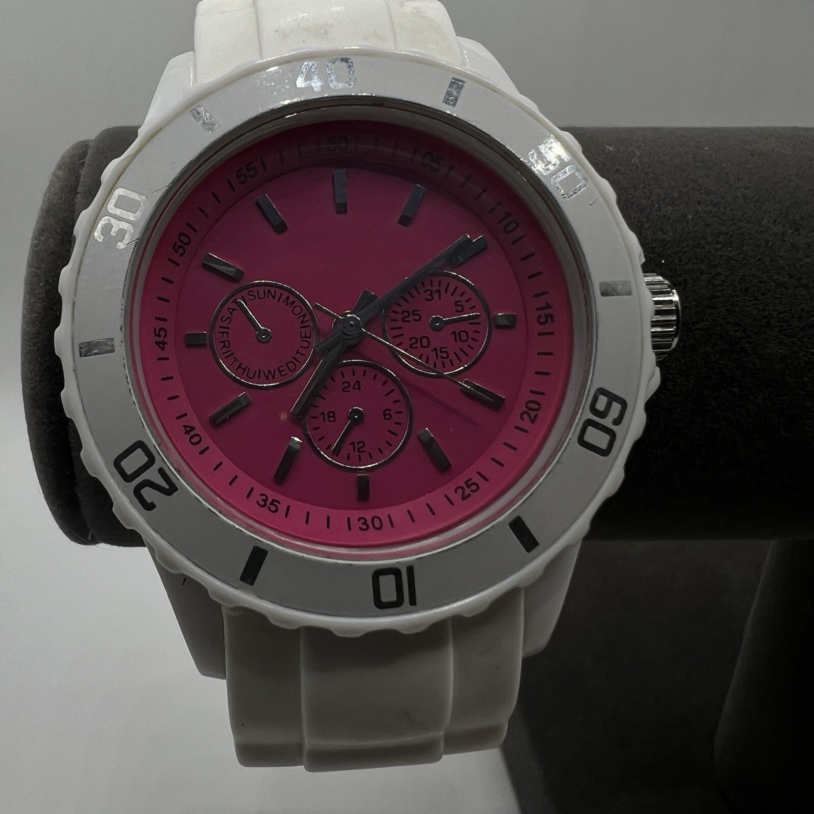 Xhilaration Womens Pink White Rubber Jelly Watch Silicone Band Rotating Bezel