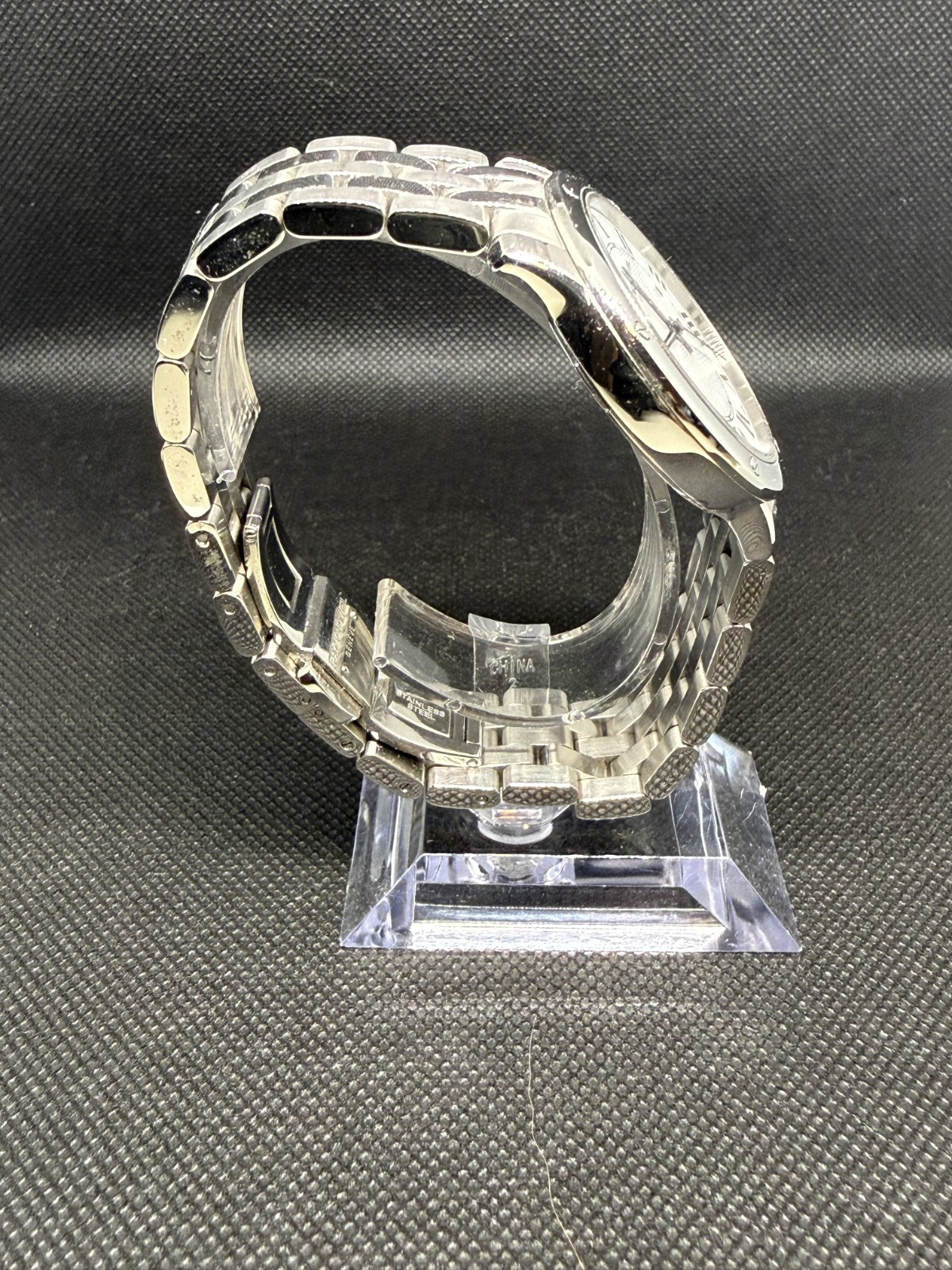 Raymond Weil Tango 5591-ST-00300 Wrist Watch 39mm Quartz White Dial Box & Links