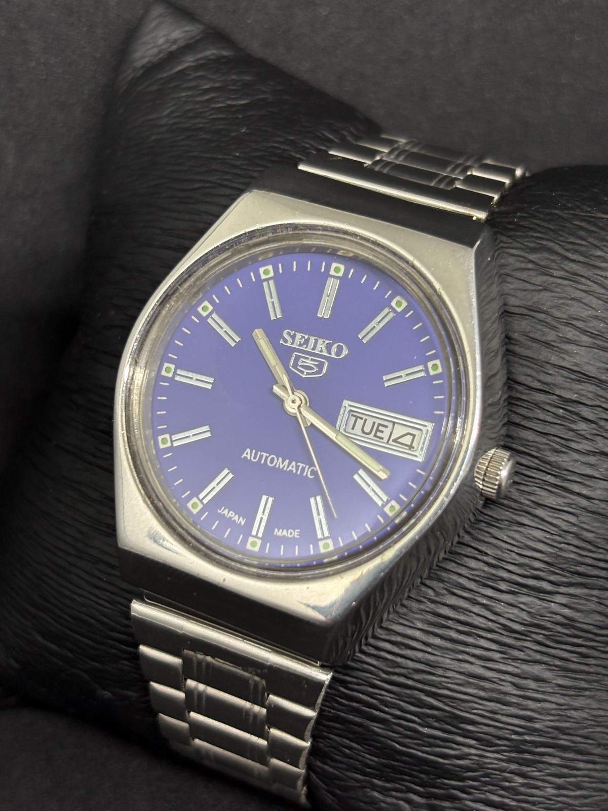 Vintage Seiko 5 Automatic Day/Date Japanese Men’s Wrist Watch