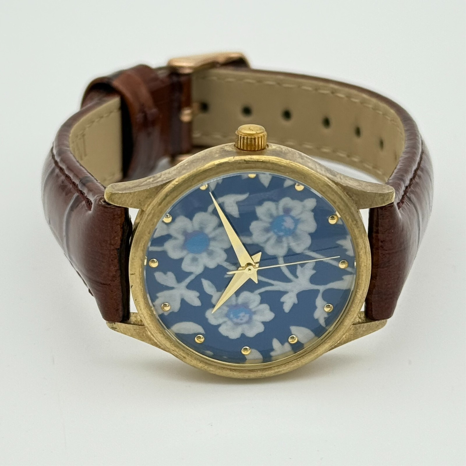 Ladies MET Metropolitan Museum of Art MMA Gold Tone, Blue Floral Dial 31mm Watch