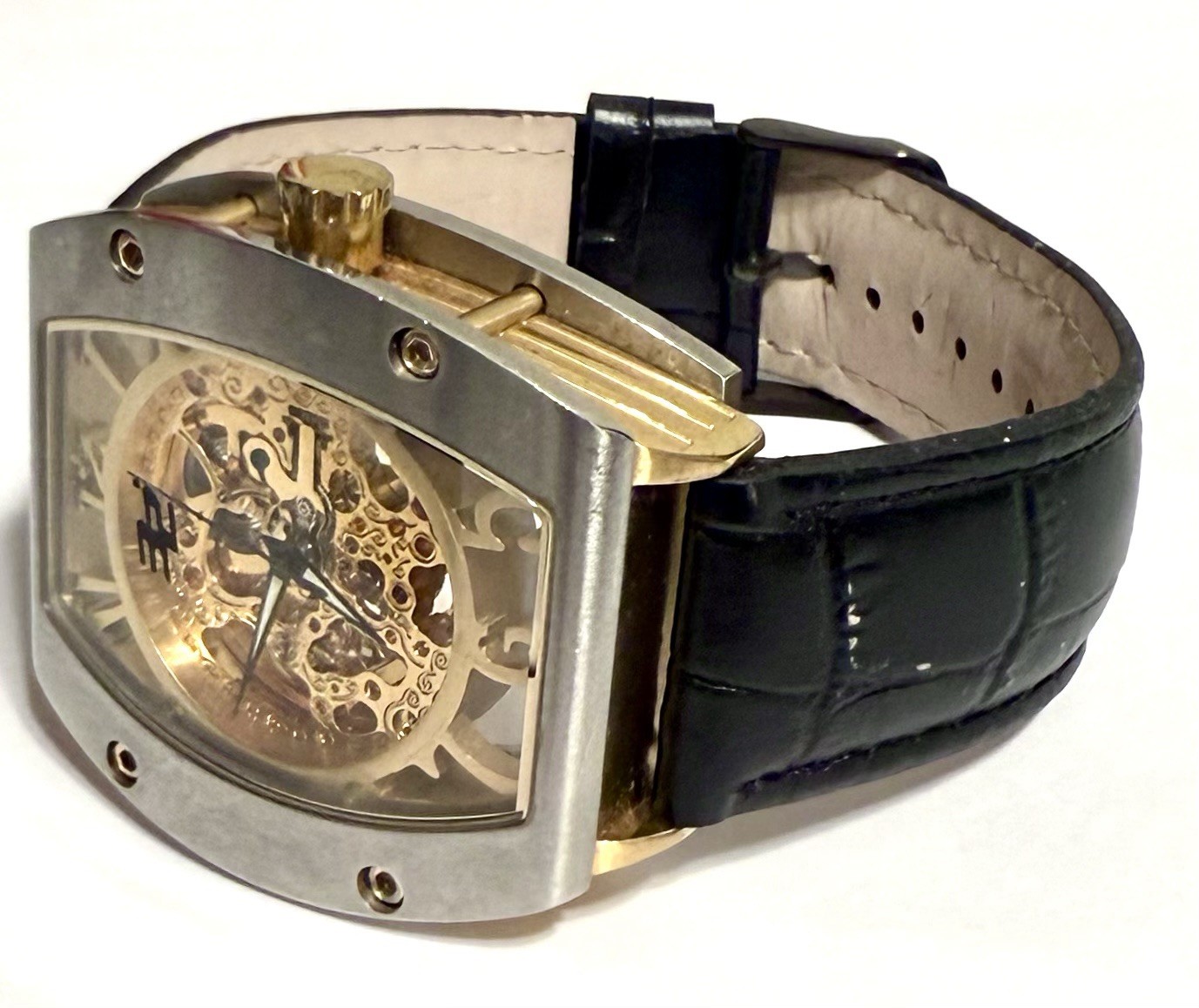 W44mm Auto Floating Goldtone Skeleton Dial | Silvertn Tonneau | 32 DEGREES Watch