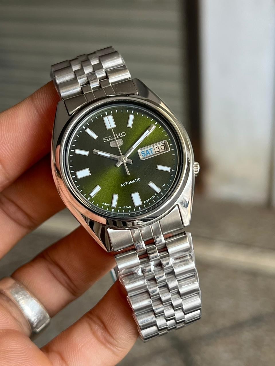 Seiko 5 Automatic Military Green Dial Mens Watch Japan Made 7009
