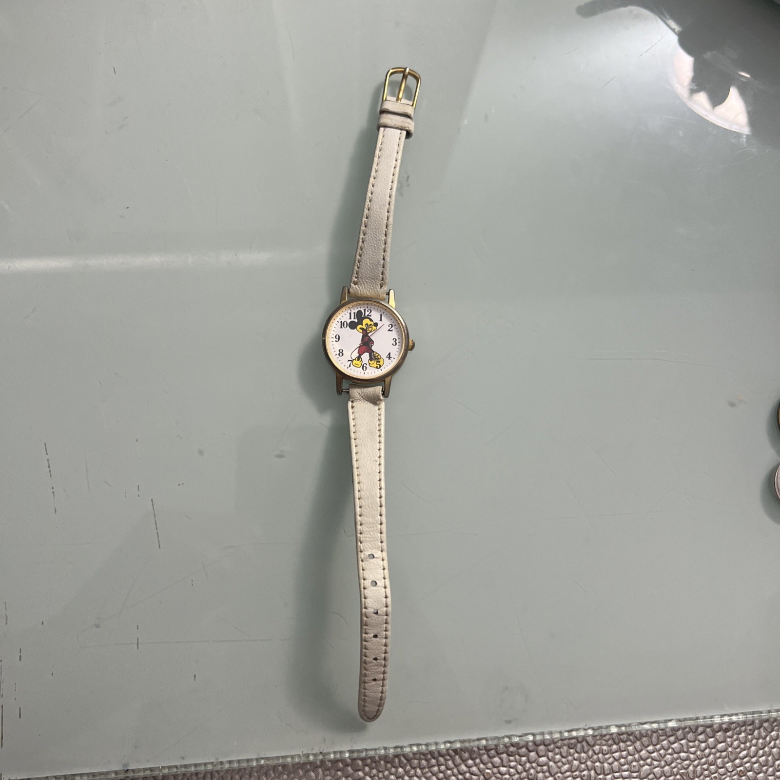 Vintage 1970’s genuine leather Mickey Mouse hand watch
