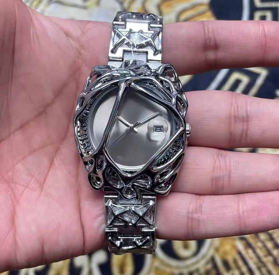 Men’s Metal Steel Watch Y2K Hype Silver Chrome Retro Luxury