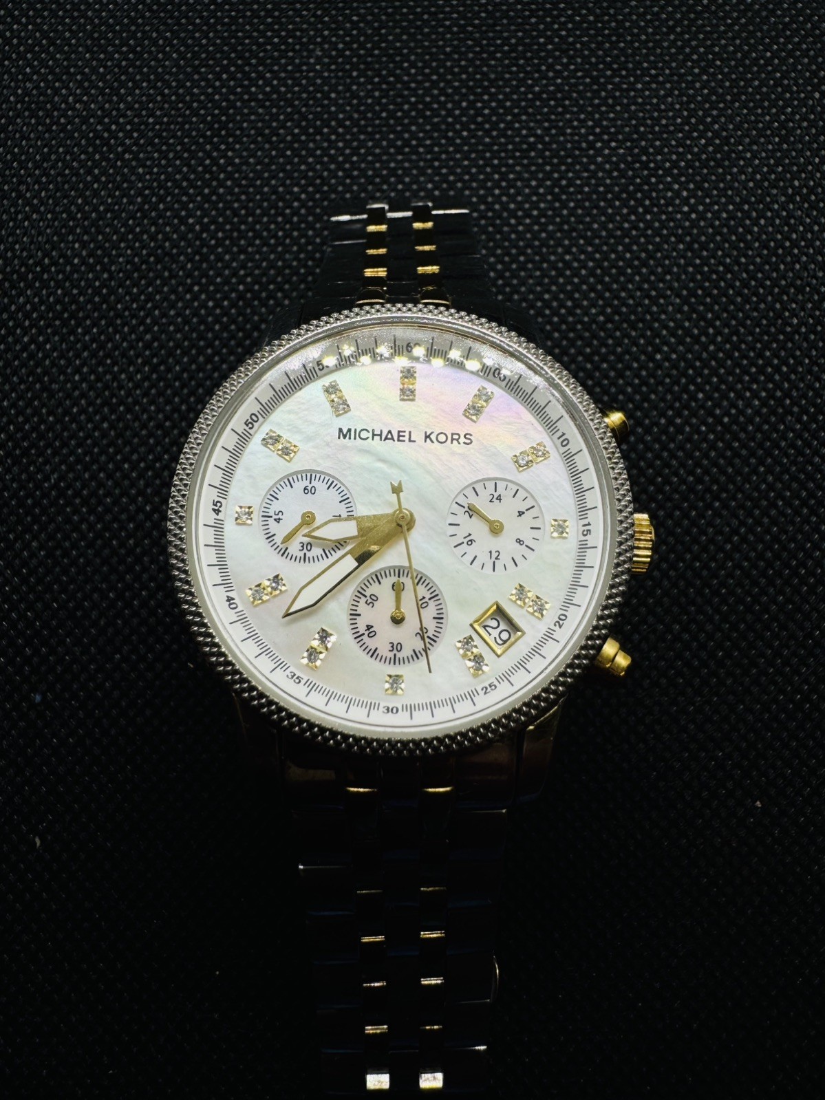 MICHAEL KORS Lady’s Wristwatch MK-5057 (EPJ023246) MISSING SCREWS