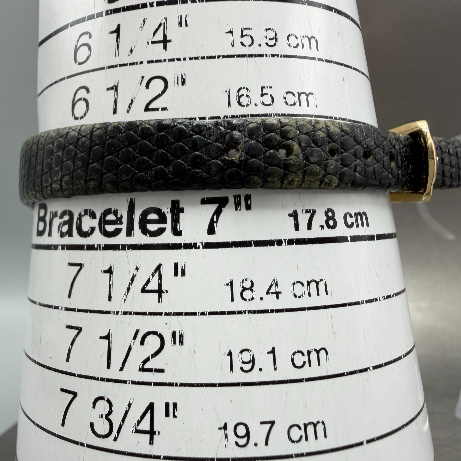 Seiko Watch Women 21mm Black Dial Gold Tone Round 1n01-0e20 New Battery Vintage