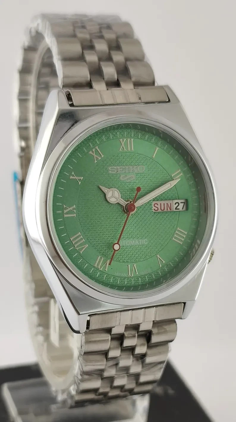 Vintage Seiko 5 Automatic: Green Dial Date & Day 17 J Cal.6309 All Working Men W