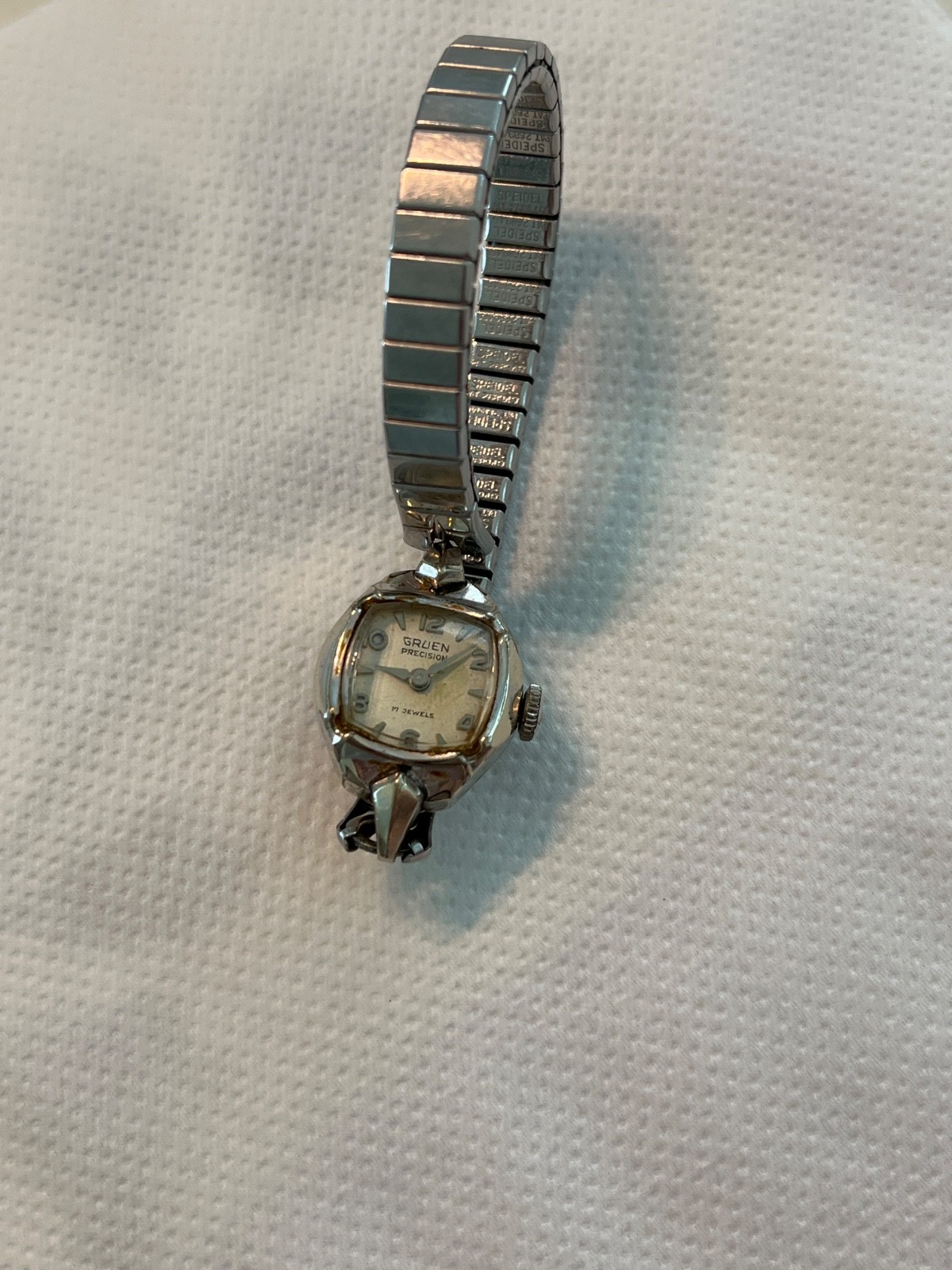 Vintage Gruen Precision 17 Jewels Ladies Watch 10K RGP Bezel For Parts