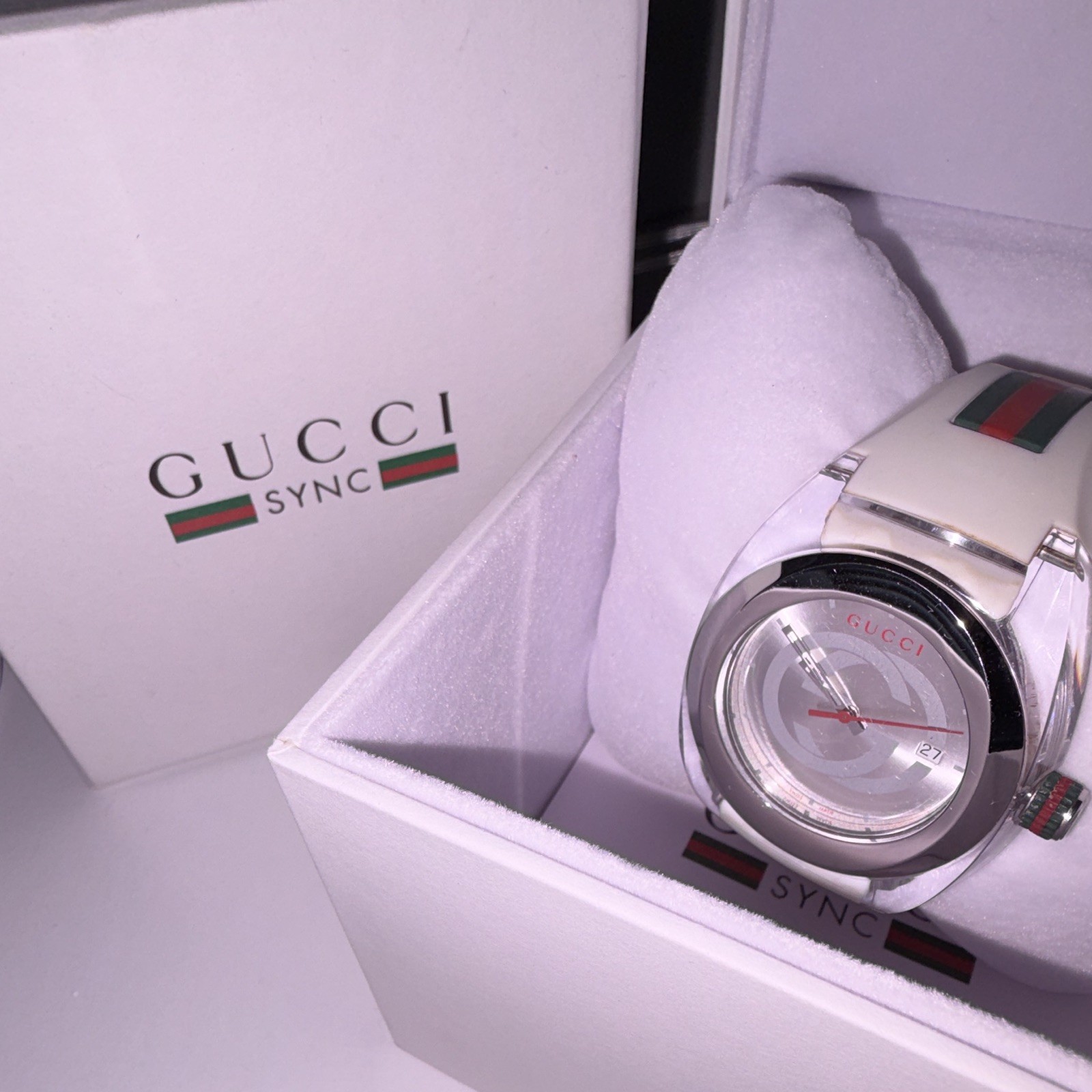 Gucci Sync YA137102 Unisex Quartz Date White Rubber Strap 46mm 50m Box