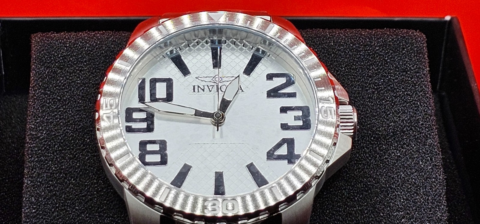 48927 – Invicta Speedway Valor Men’s Watch – 48mm, Steel