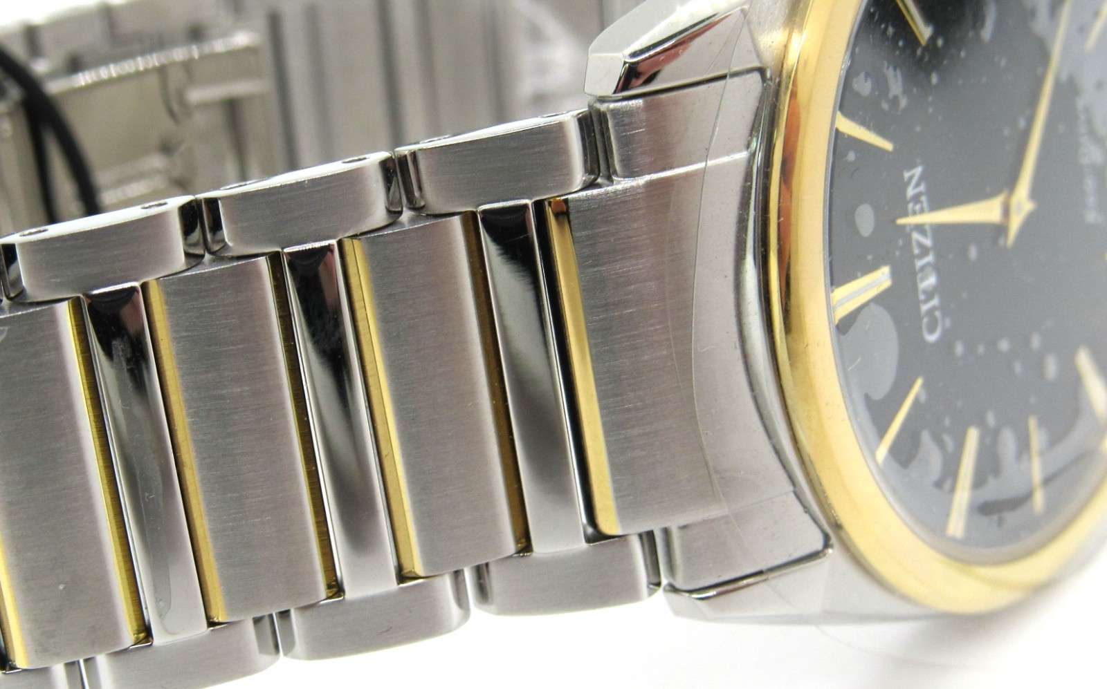 CITIZEN ECO-DRIVE STILETTO MENS WATCH MODEL AR3074-54E NO BATTERY WITH BOX