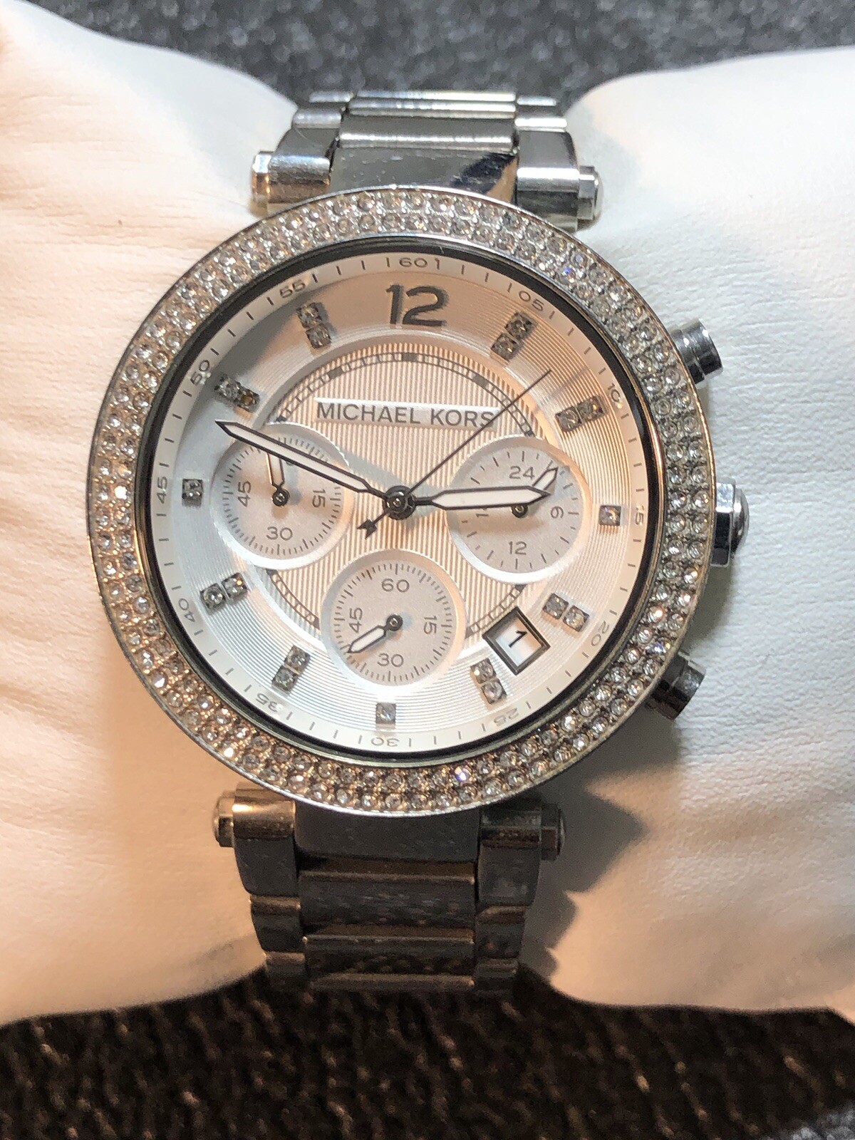 Michael Kors Women’s Parker Watch MK5353 Silver Tone Runs Parts Or Repair