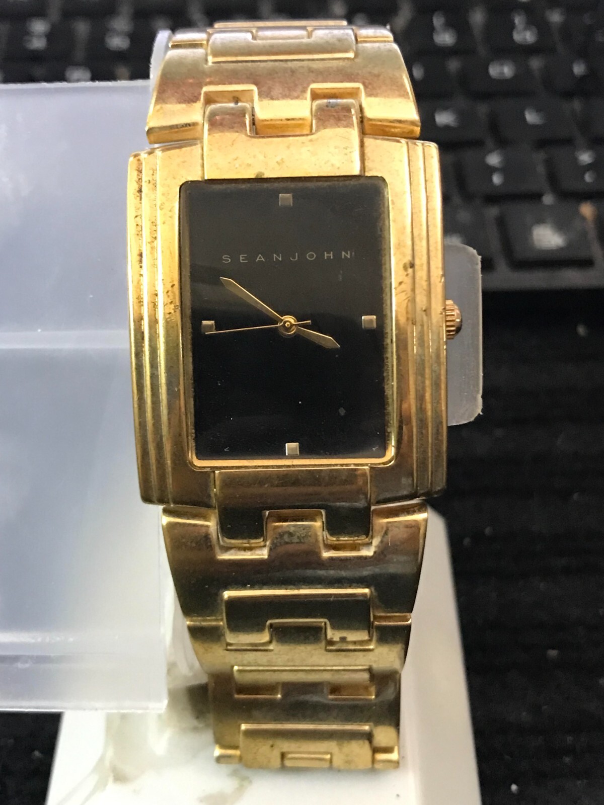 SEAN JOHN 31mm Golden Quartz Men’s Fashion Tank Watch, New Battery (Lot2456)